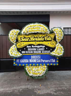 Papan Bunga Duka di Waibu